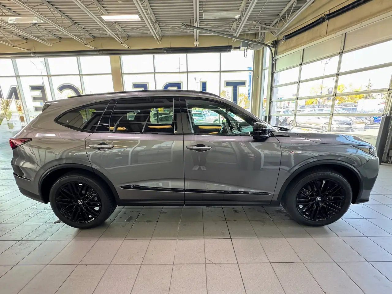 Acura MDX снимка Acura MDX
