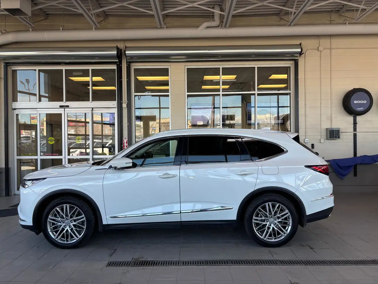Acura MDX снимка Acura MDX