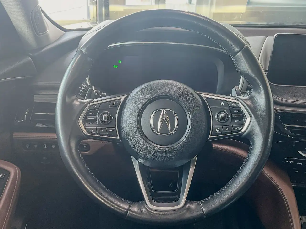 Acura MDX снимка Acura MDX
