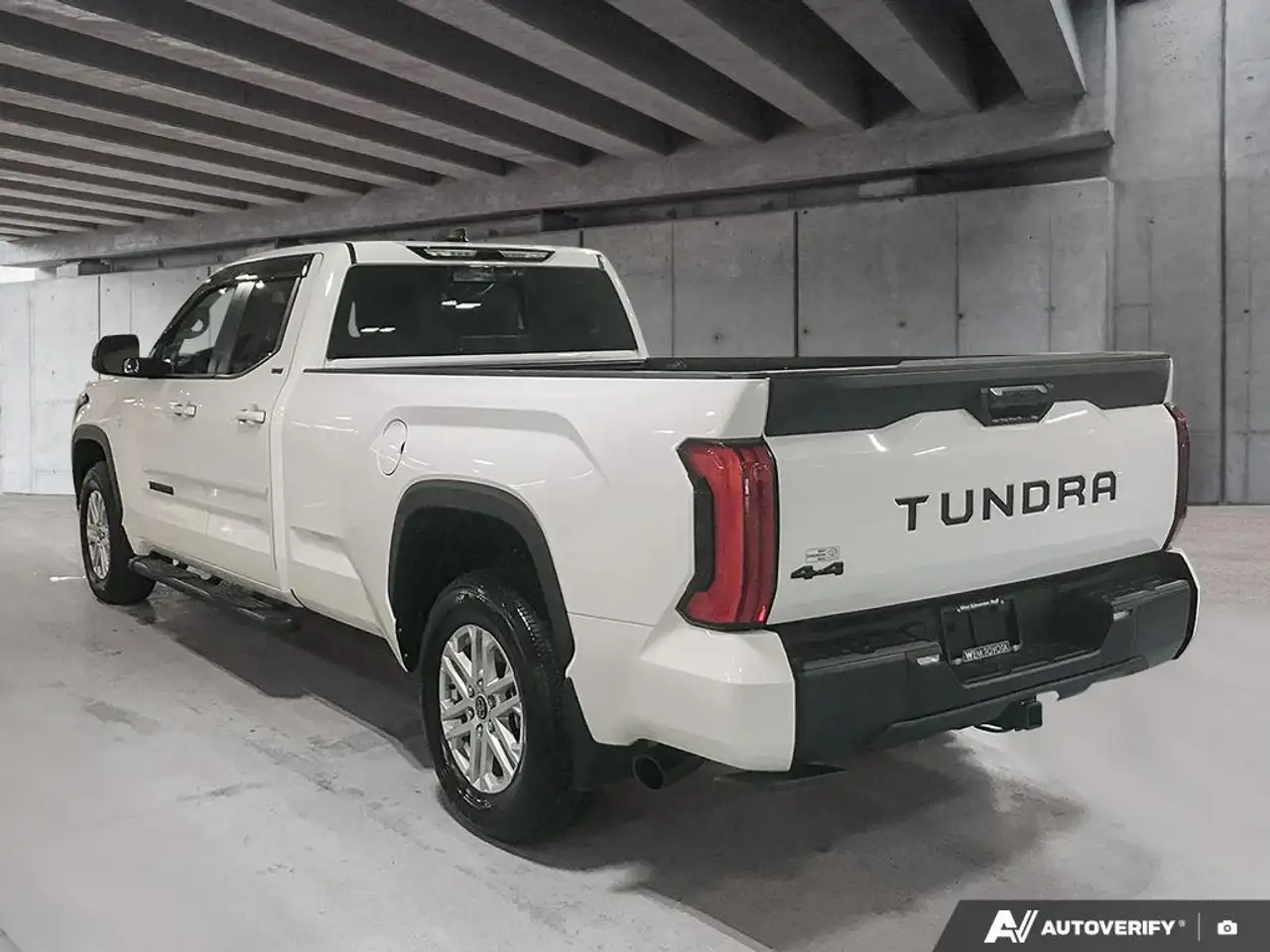 Toyota Tundra снимка Toyota Tundra