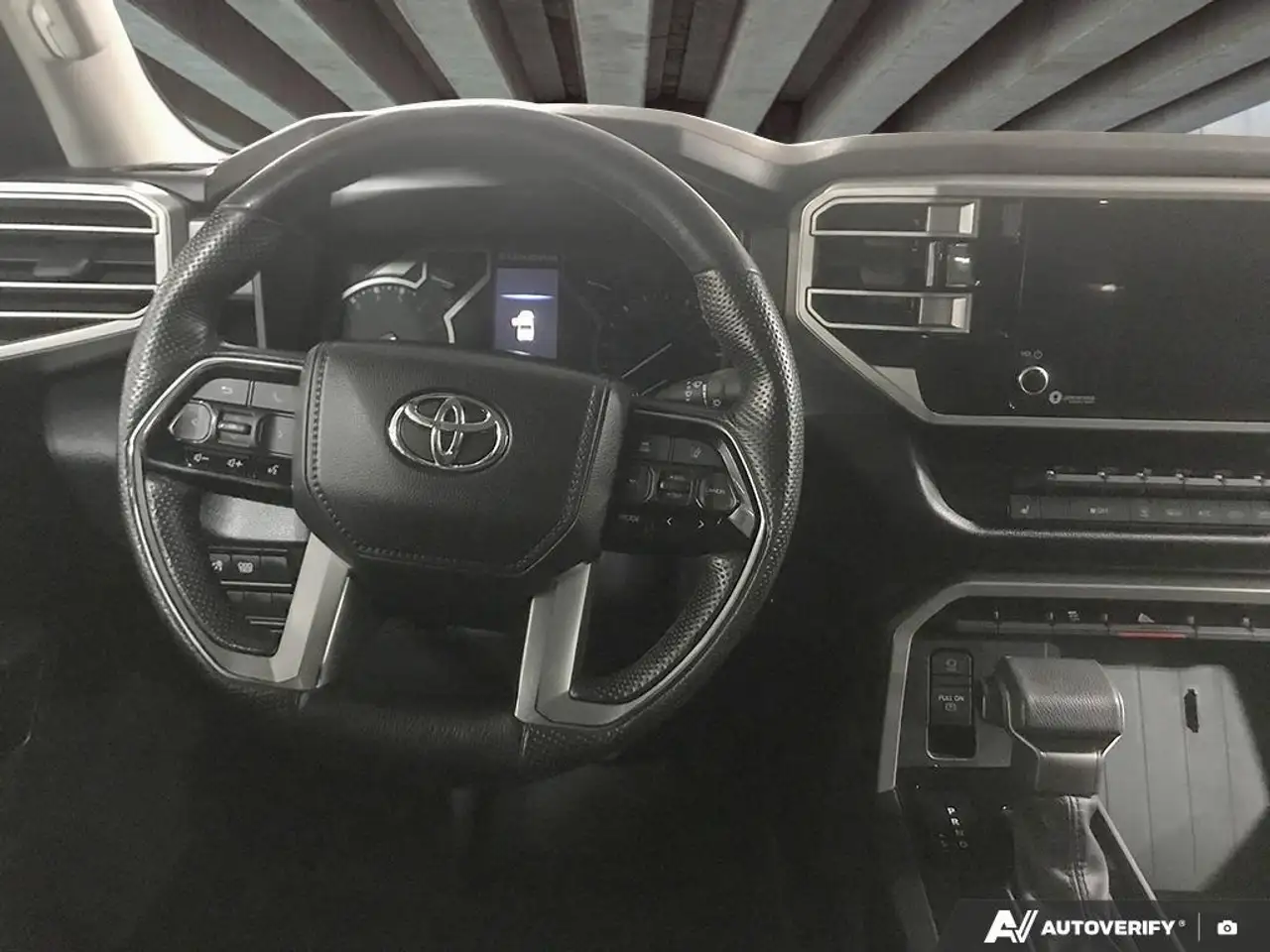 Toyota Tundra снимка Toyota Tundra