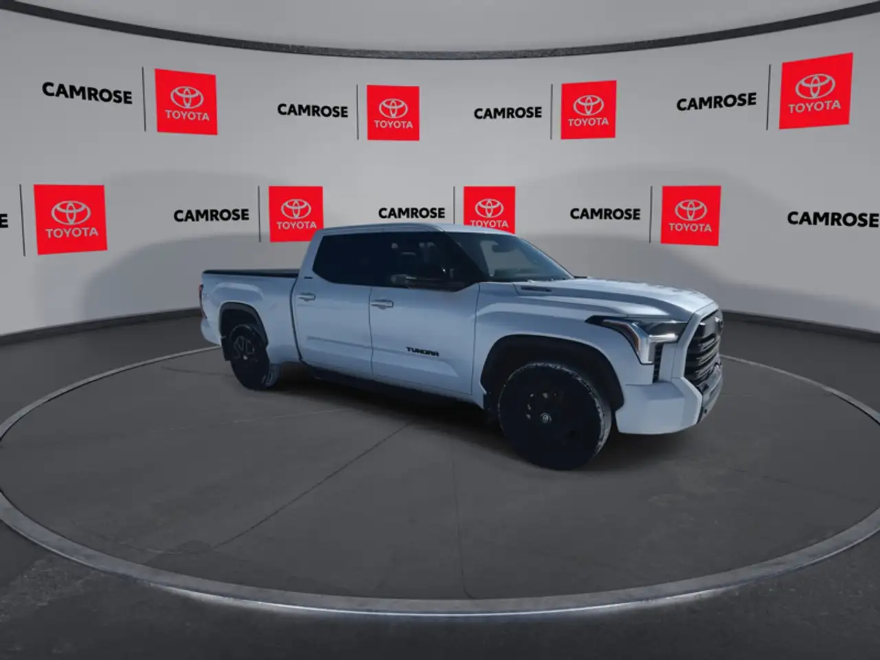 Toyota Tundra снимка Toyota Tundra