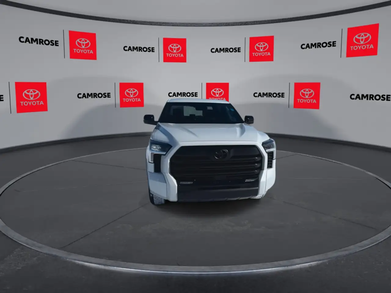 Toyota Tundra снимка Toyota Tundra