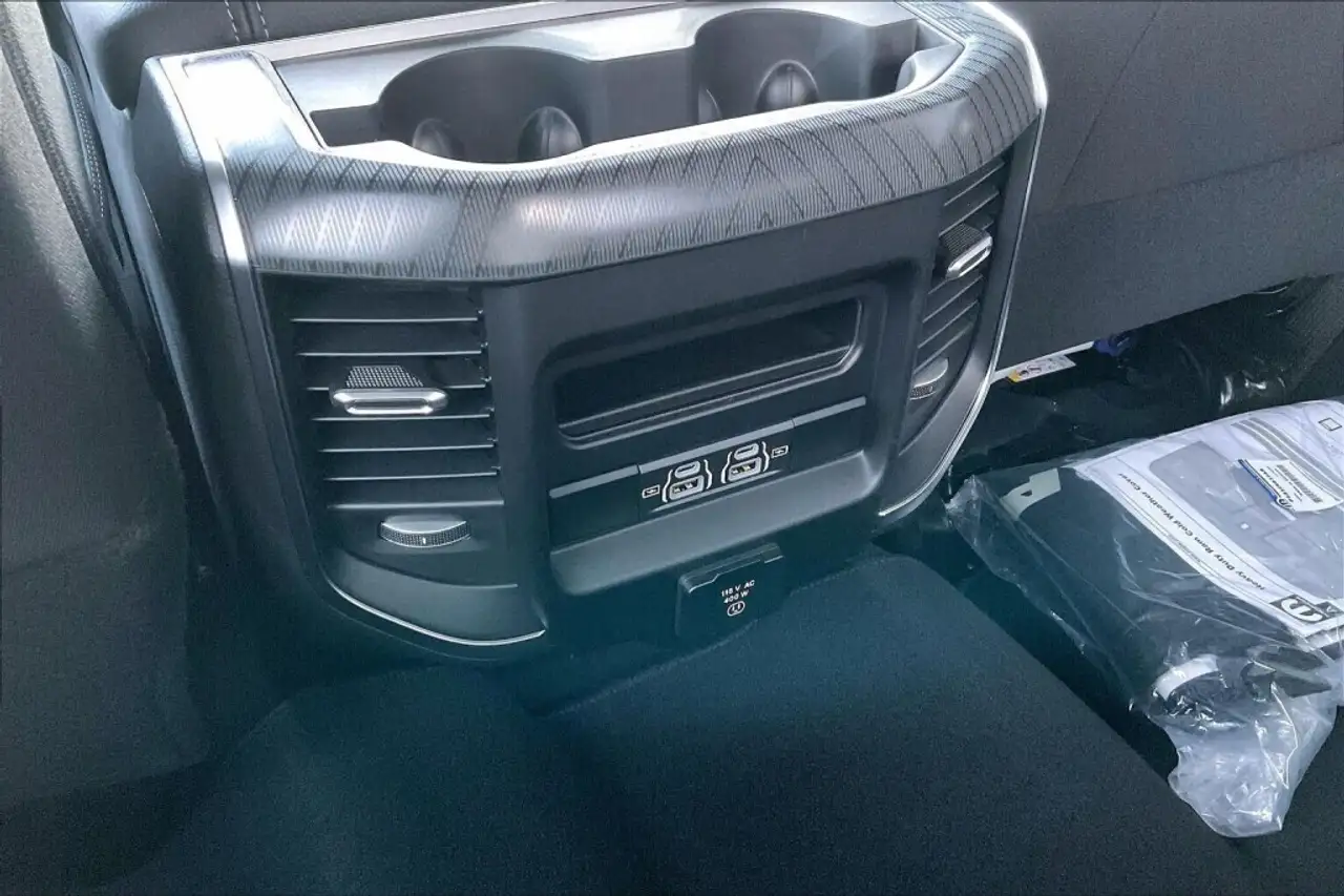 RAM 3500 снимка RAM 3500