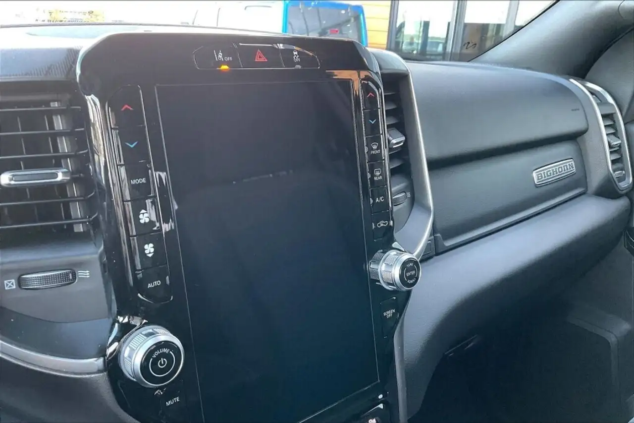RAM 3500 снимка RAM 3500