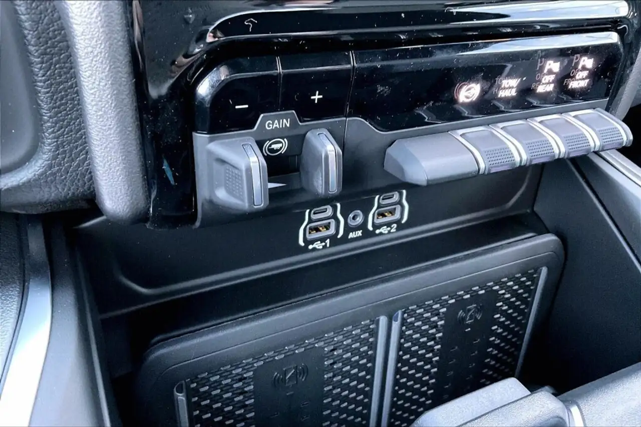 RAM 3500 снимка RAM 3500