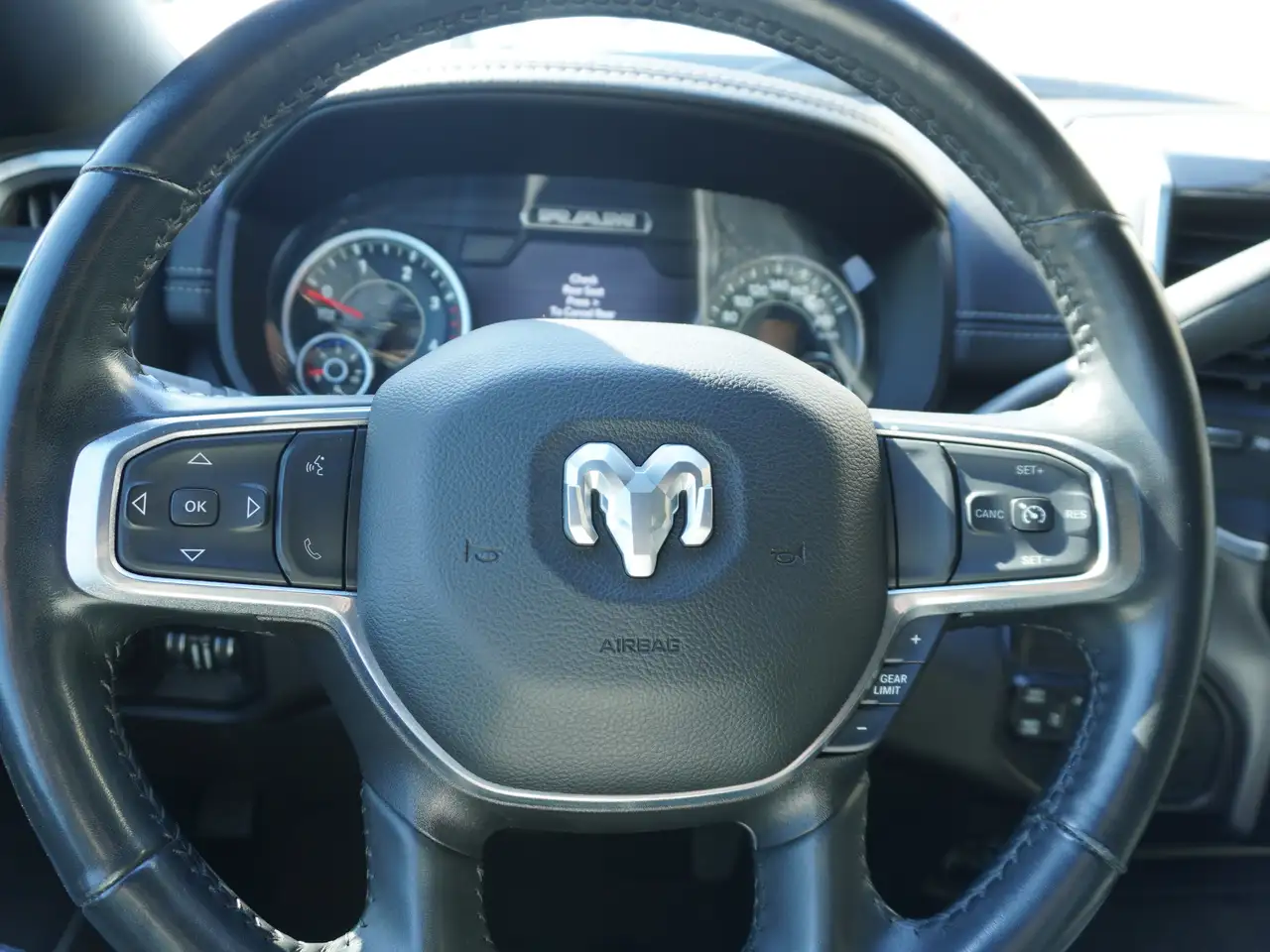 RAM 3500 снимка RAM 3500