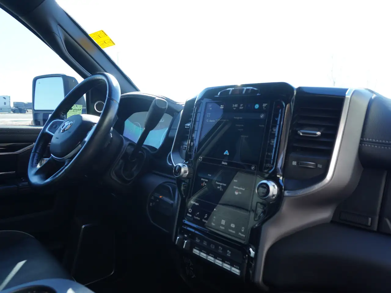 RAM 3500 снимка RAM 3500