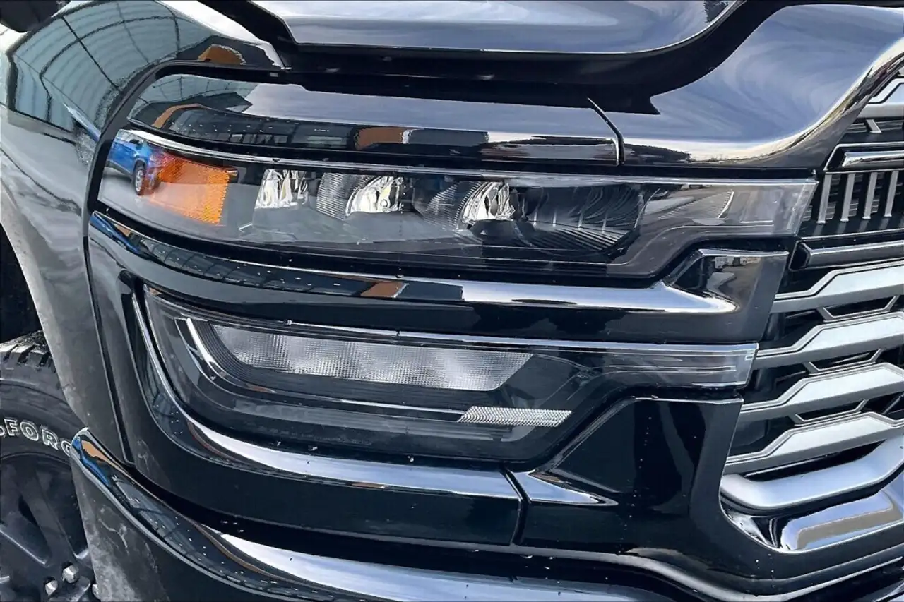 RAM 3500 снимка RAM 3500