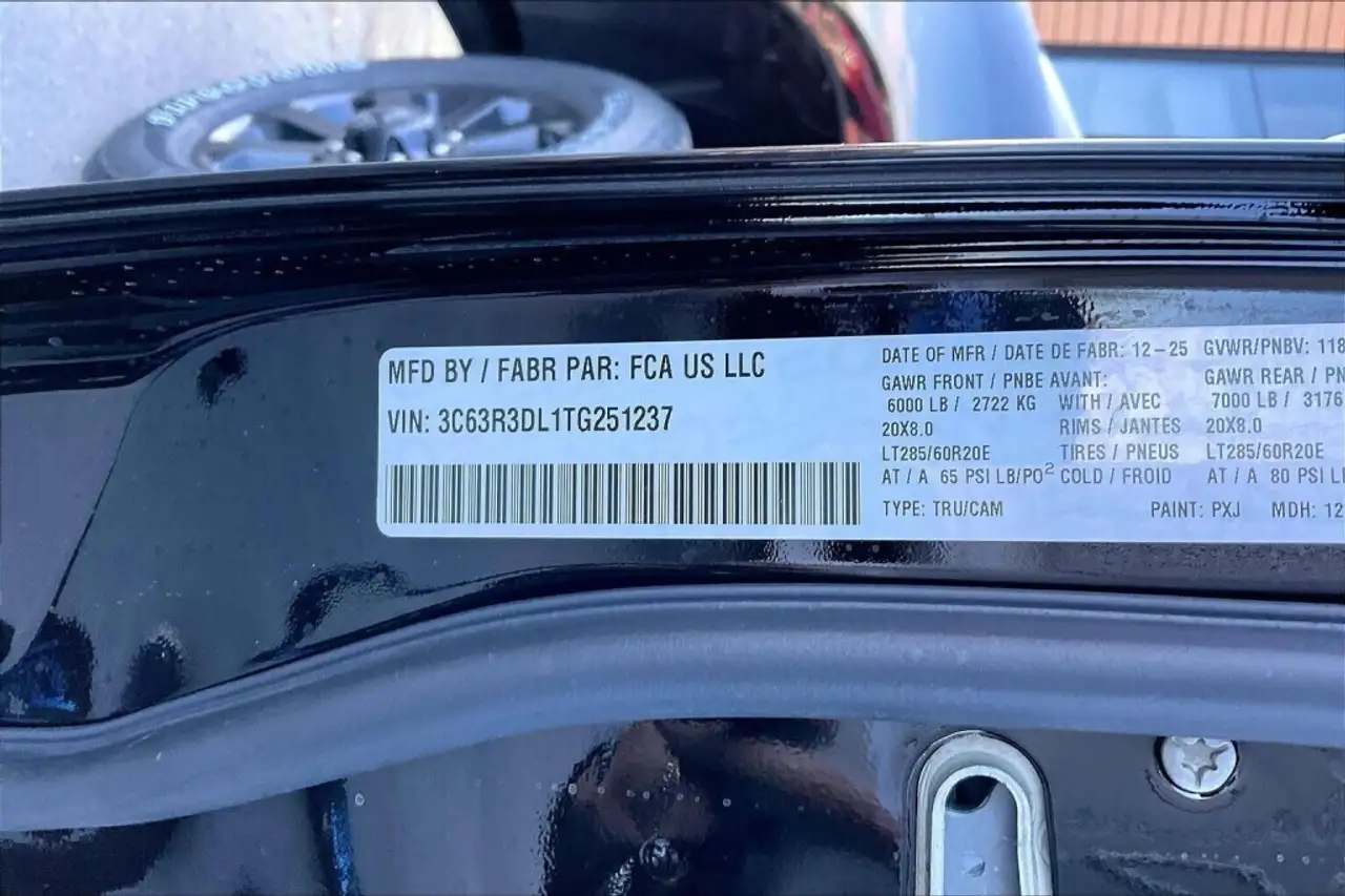 RAM 3500 снимка RAM 3500