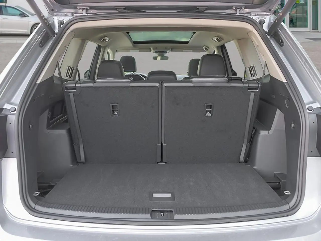 Volkswagen Atlas снимка Volkswagen Atlas