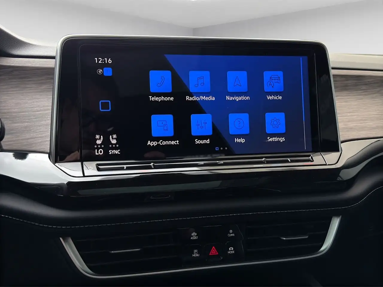 Volkswagen Atlas снимка Volkswagen Atlas