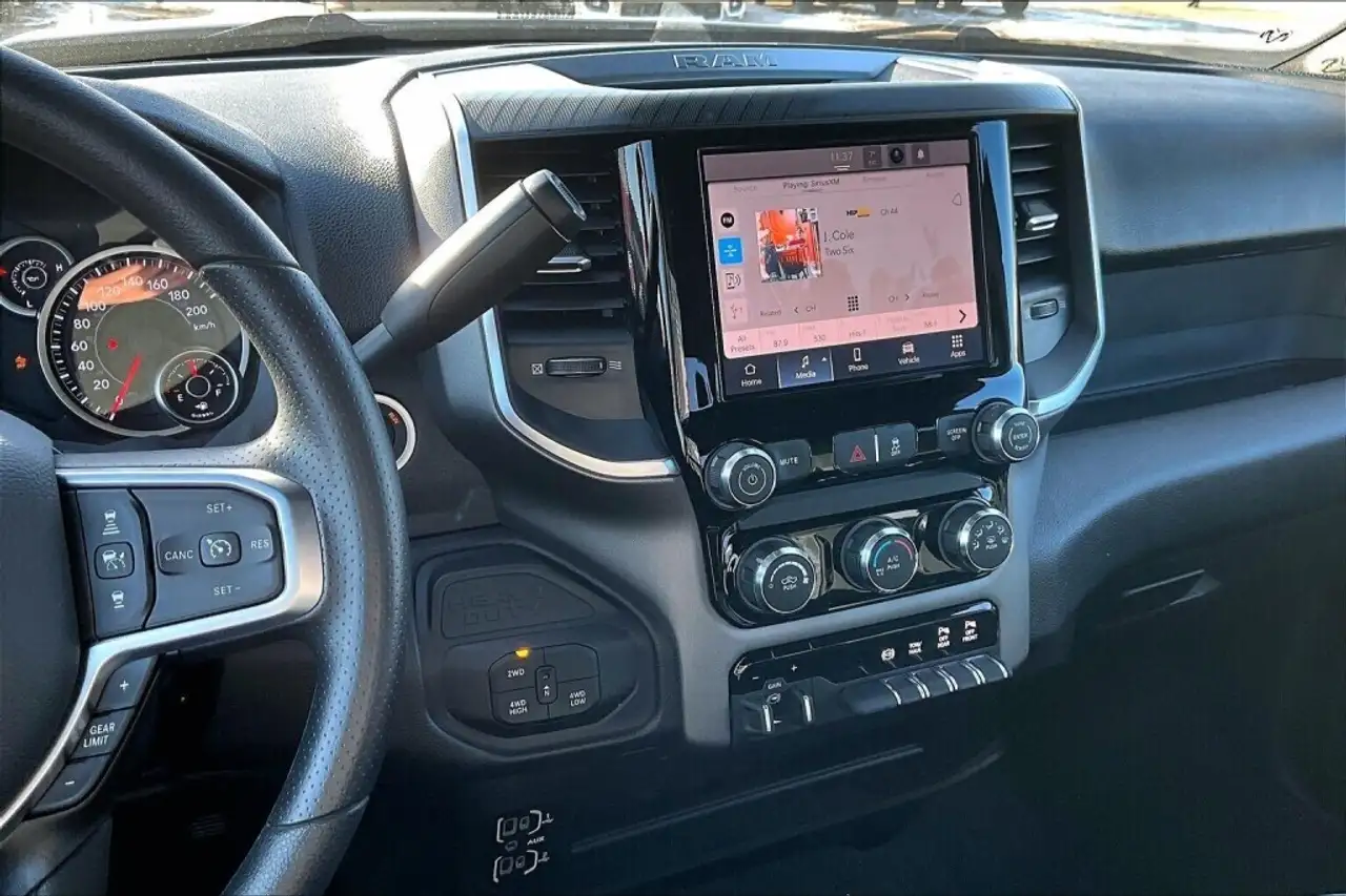RAM 3500 снимка RAM 3500