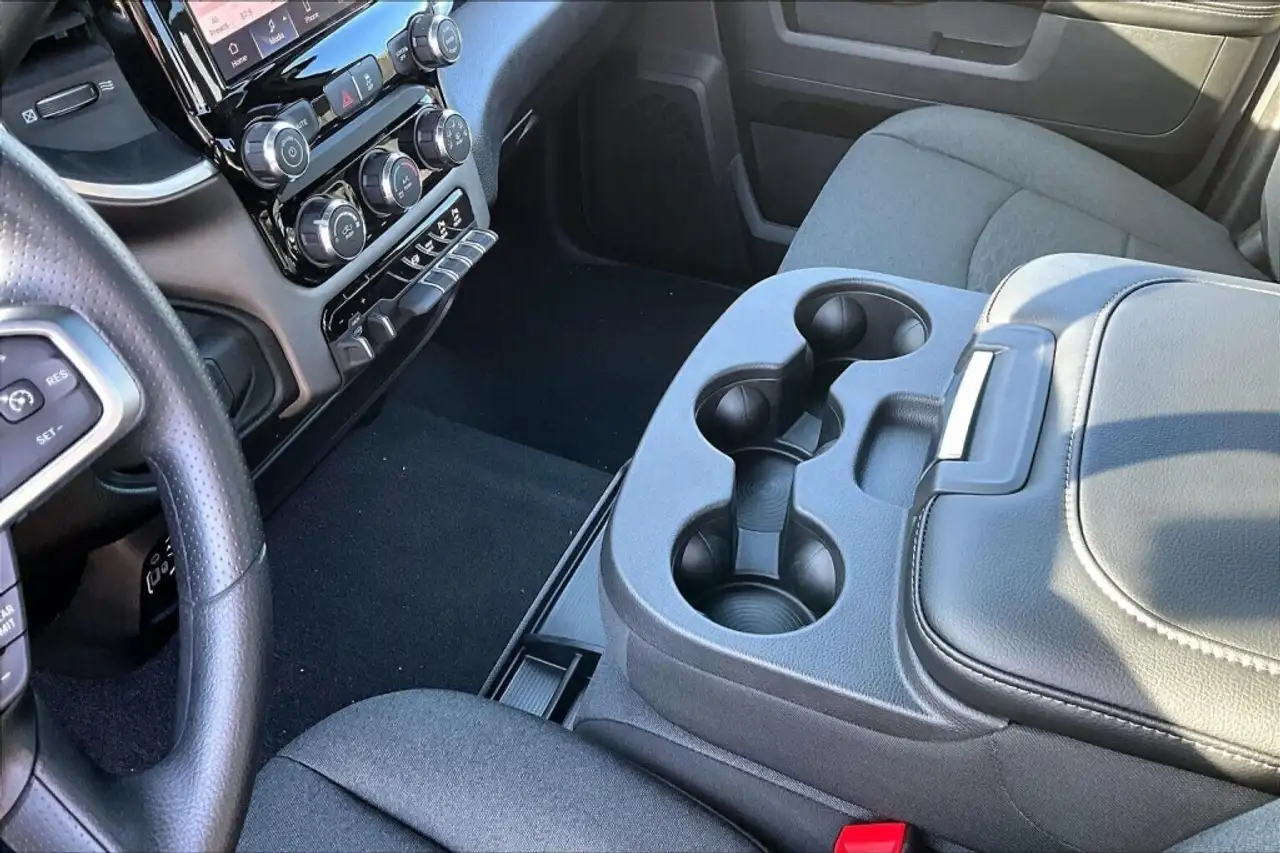 RAM 3500 снимка RAM 3500
