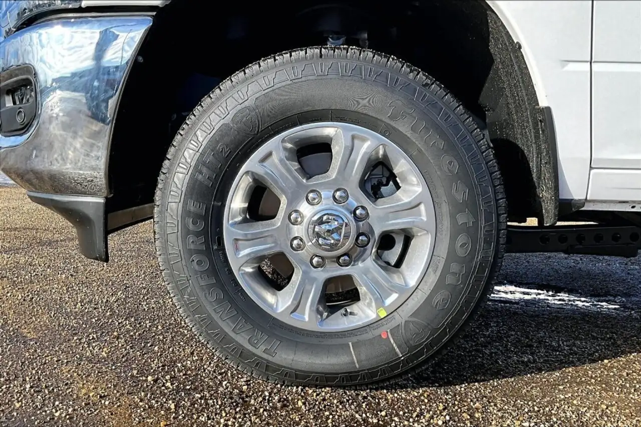 RAM 3500 снимка RAM 3500