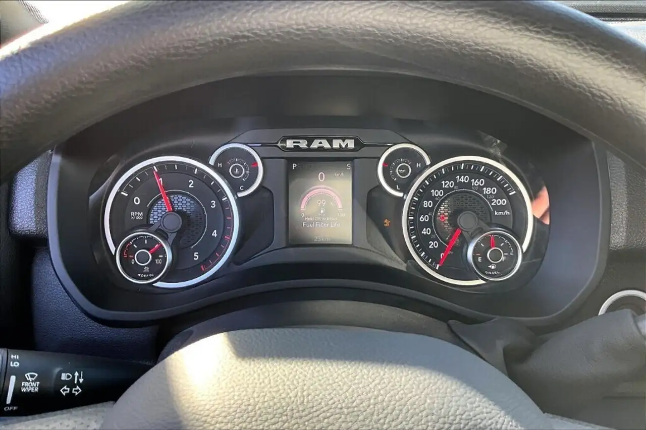 RAM 3500 снимка RAM 3500
