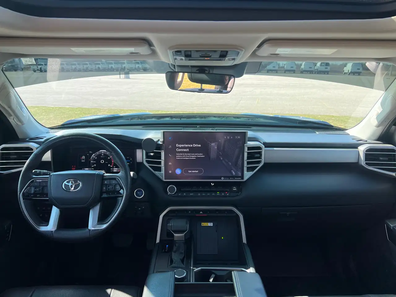 Toyota Tundra снимка Toyota Tundra
