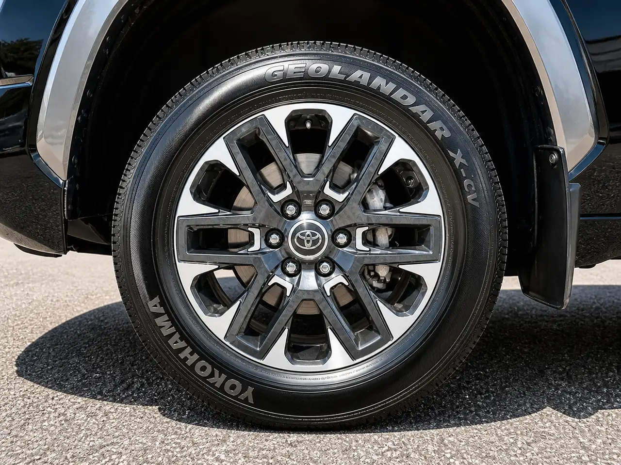 Toyota Tundra снимка Toyota Tundra