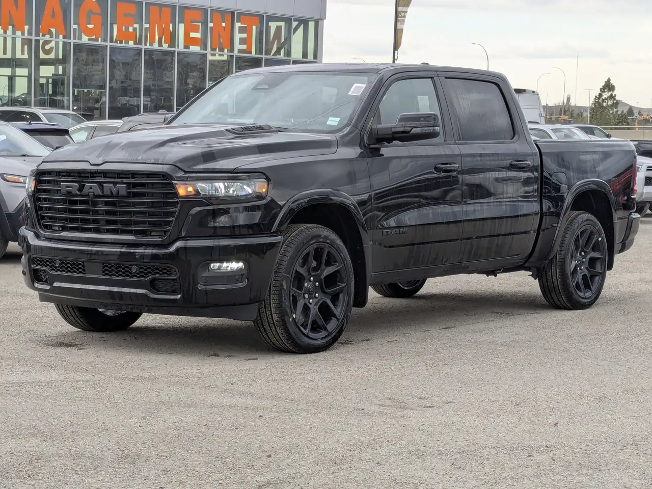 RAM 1500 снимка RAM 1500