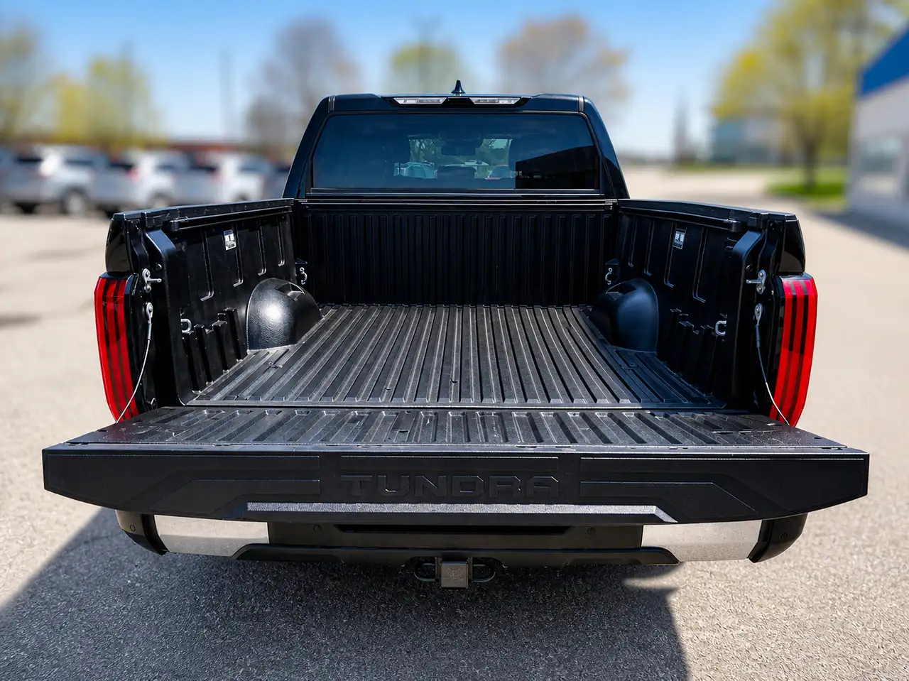 Toyota Tundra снимка Toyota Tundra