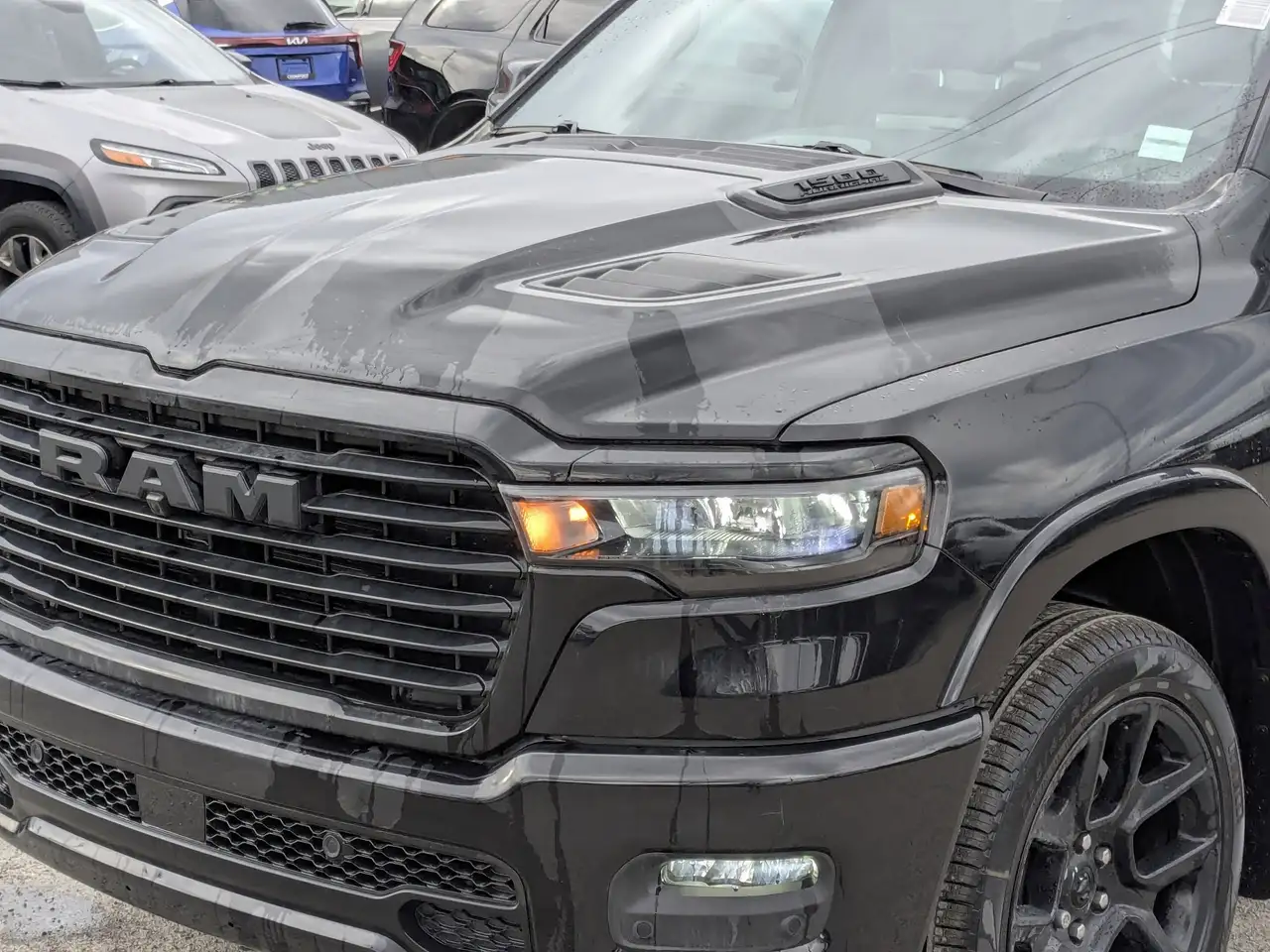 RAM 1500 снимка RAM 1500