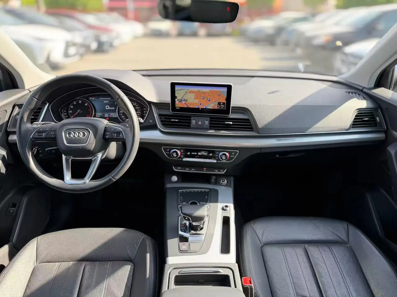 Audi Q5 снимка Audi Q5