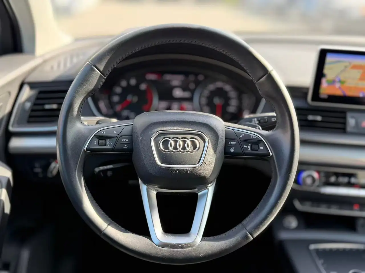 Audi Q5 снимка Audi Q5