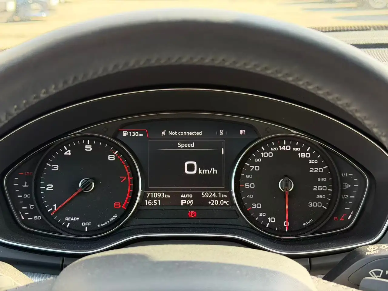 Audi Q5 снимка Audi Q5