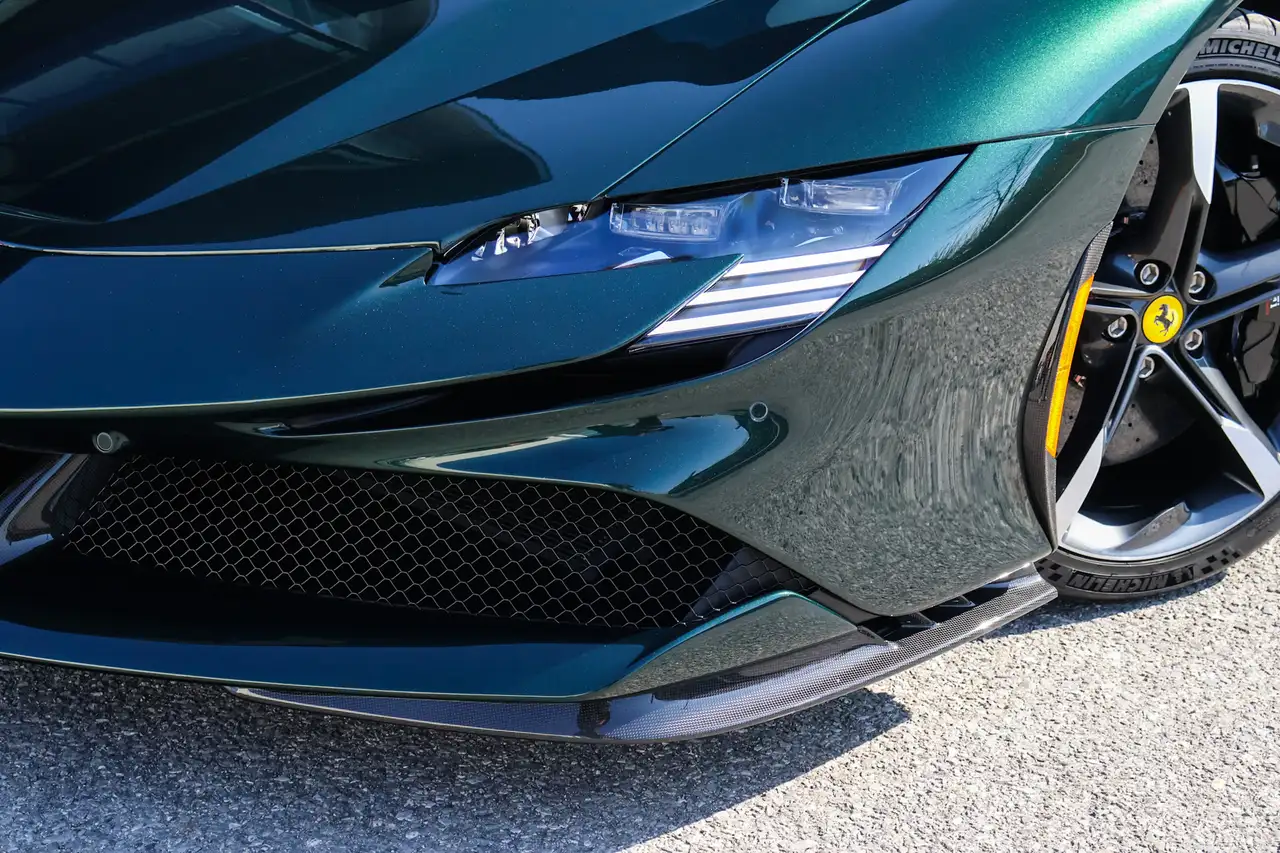 Ferrari SF90 Spider снимка Ferrari SF90 Spider
