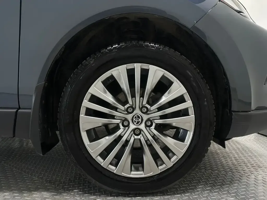 Toyota Venza снимка Toyota Venza