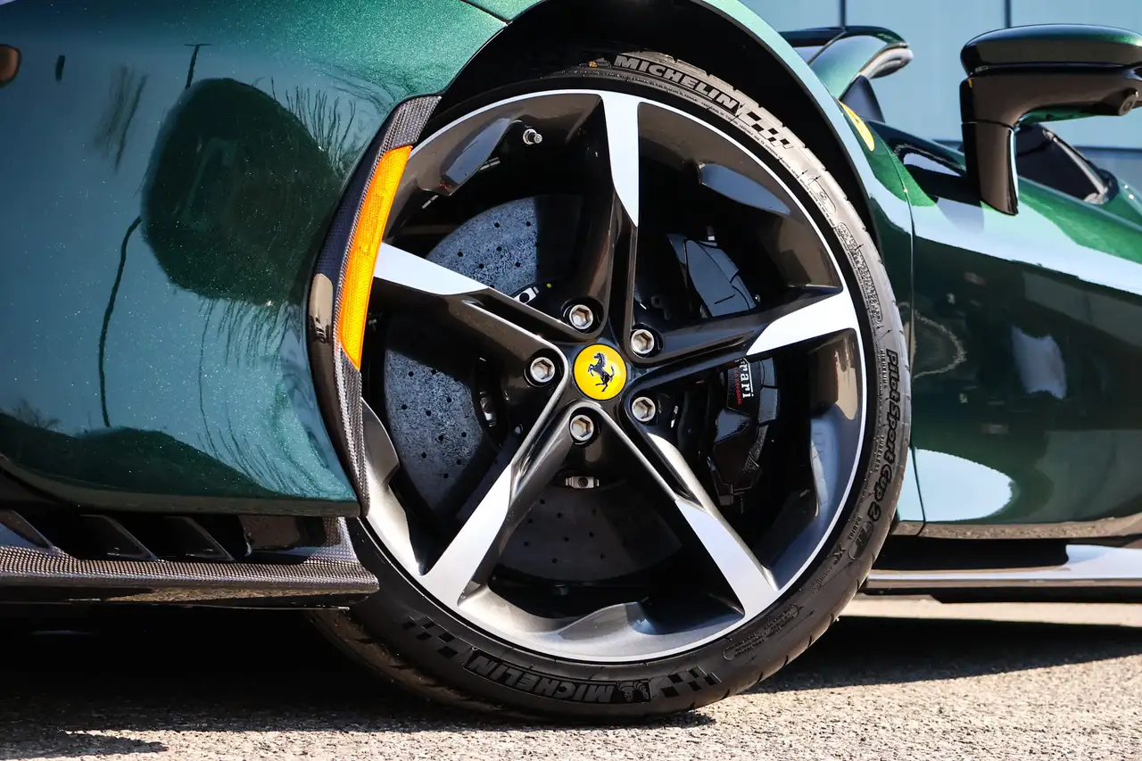 Ferrari SF90 Spider снимка Ferrari SF90 Spider