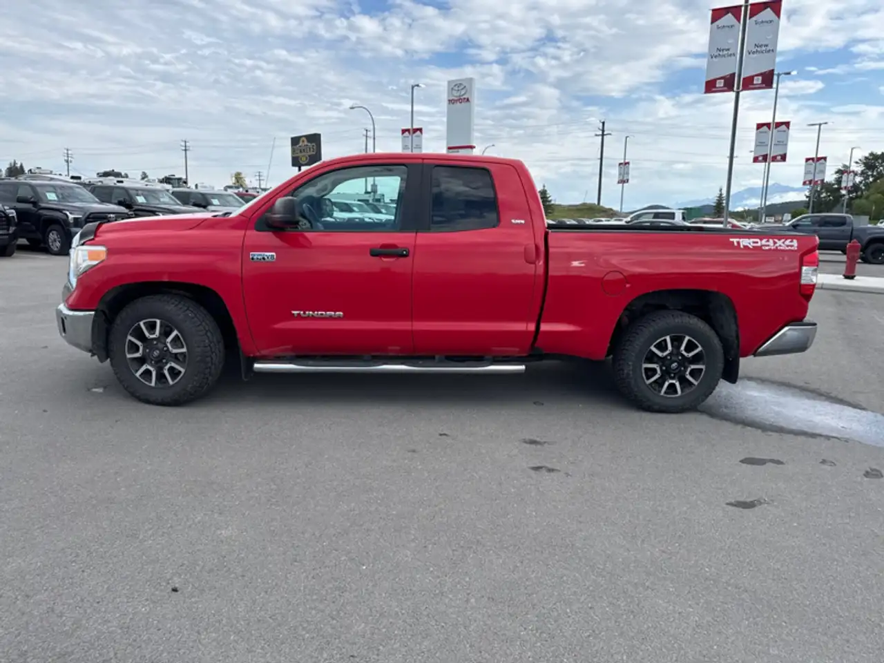 Toyota Tundra снимка Toyota Tundra