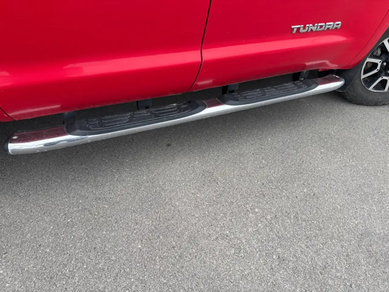 Toyota Tundra снимка Toyota Tundra