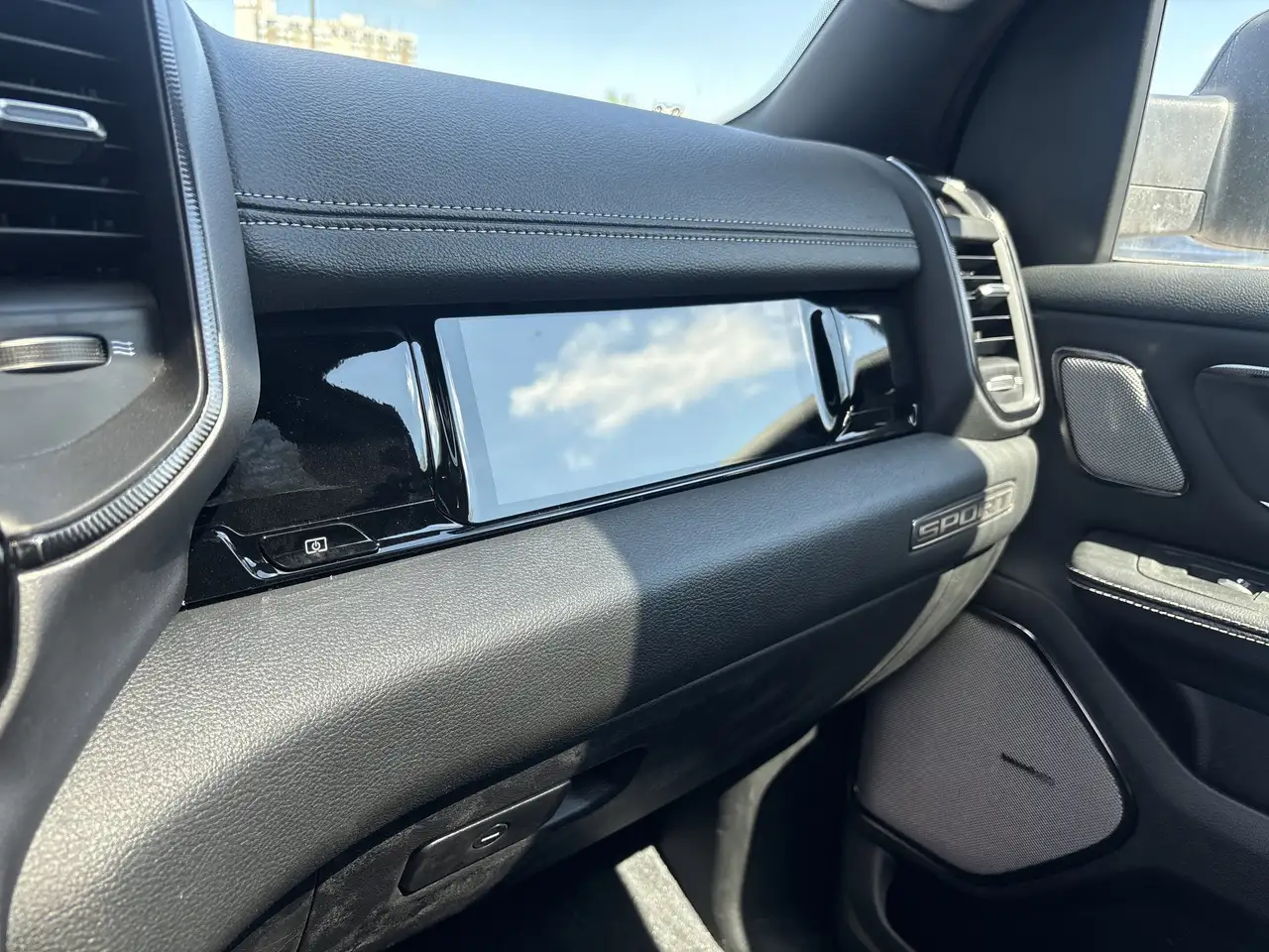 RAM 1500 fotografie RAM 1500