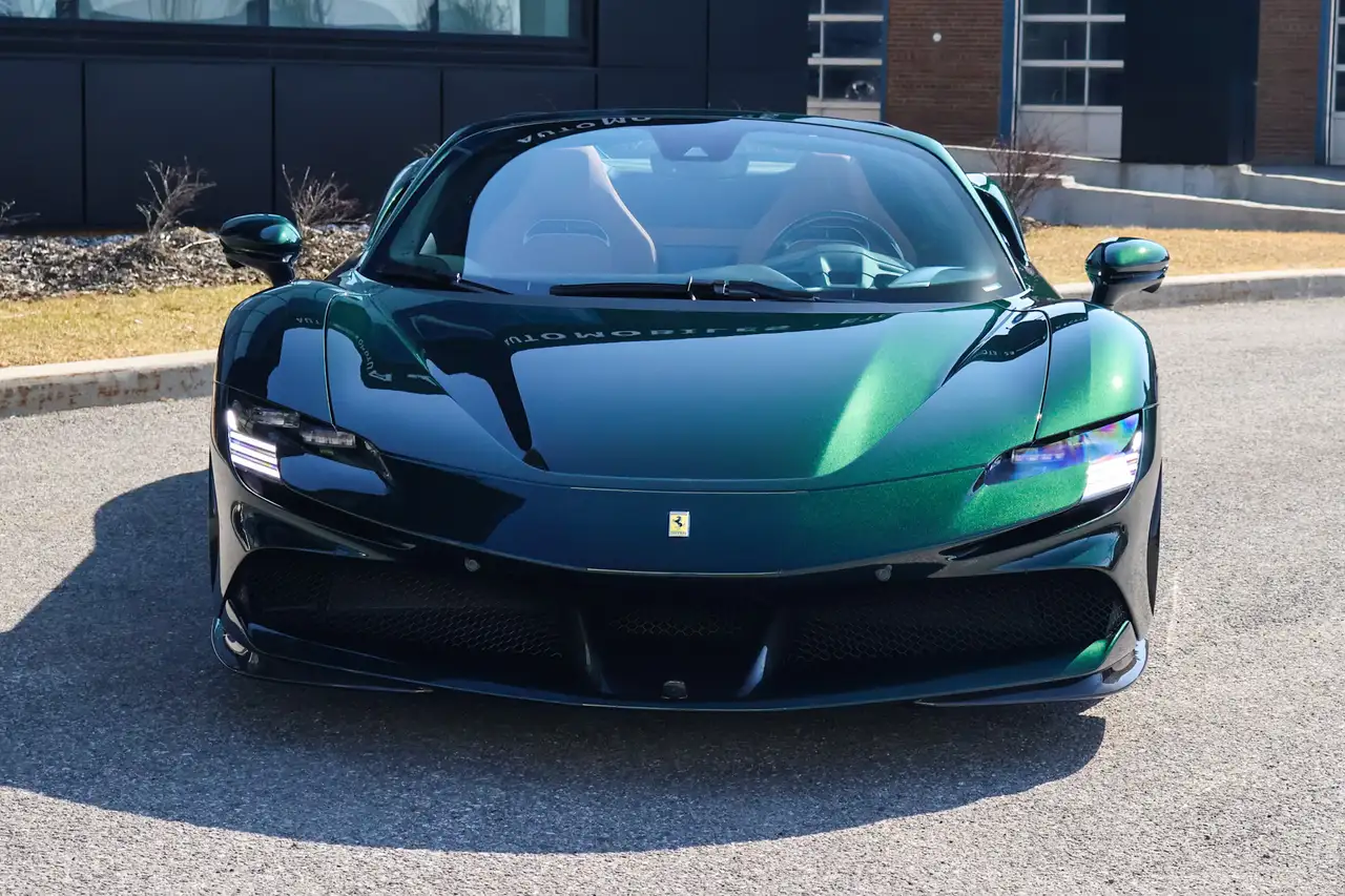 Ferrari SF90 Spider снимка Ferrari SF90 Spider