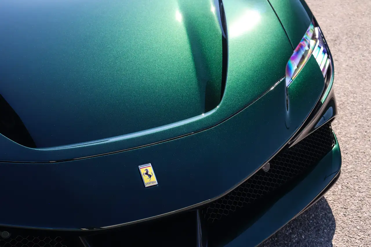 Ferrari SF90 Spider снимка Ferrari SF90 Spider