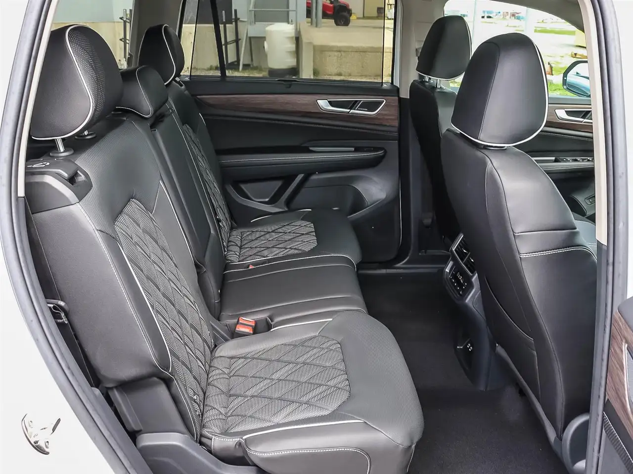Volkswagen Atlas снимка Volkswagen Atlas