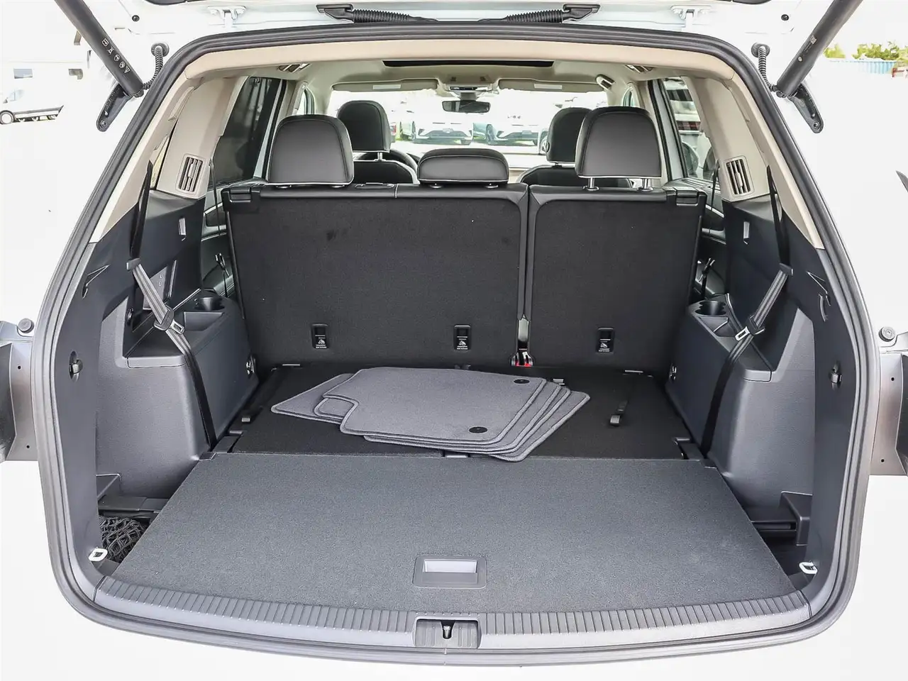 Volkswagen Atlas снимка Volkswagen Atlas