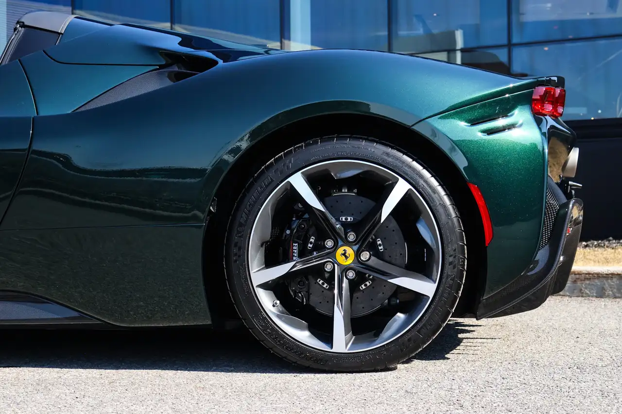 Ferrari SF90 Spider снимка Ferrari SF90 Spider