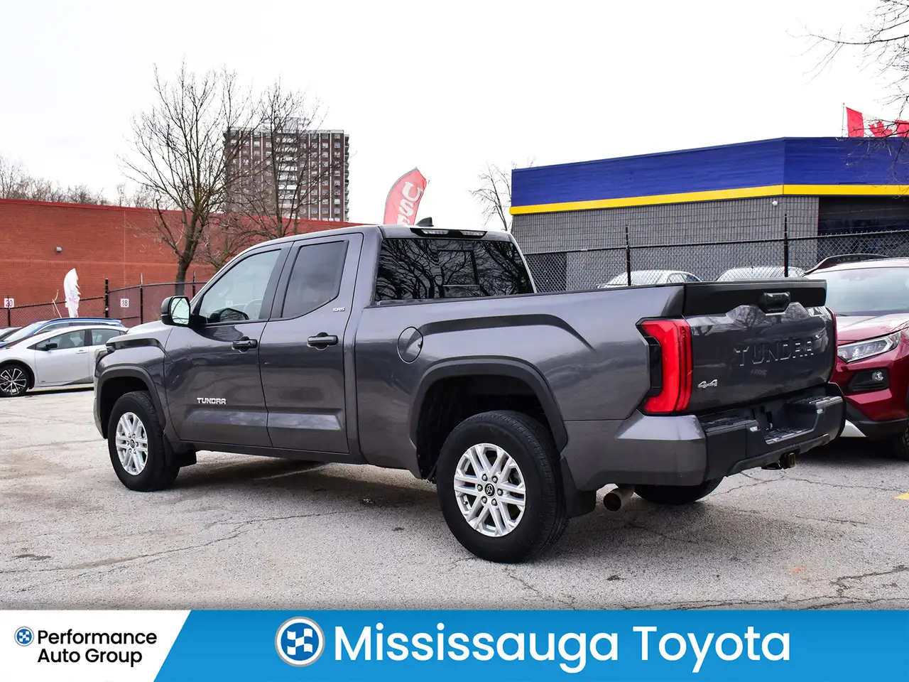 Toyota Tundra снимка Toyota Tundra