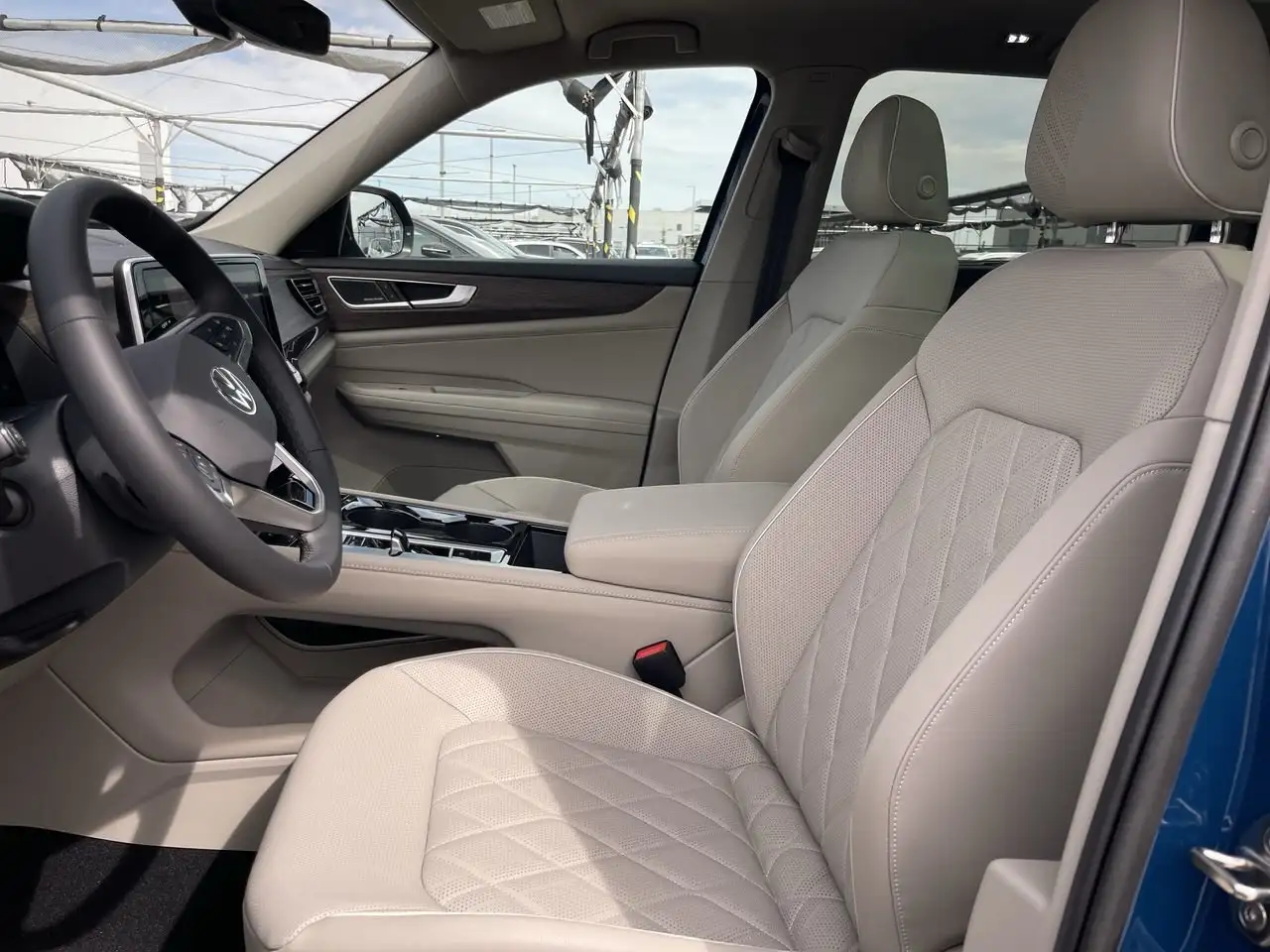 Volkswagen Atlas снимка Volkswagen Atlas