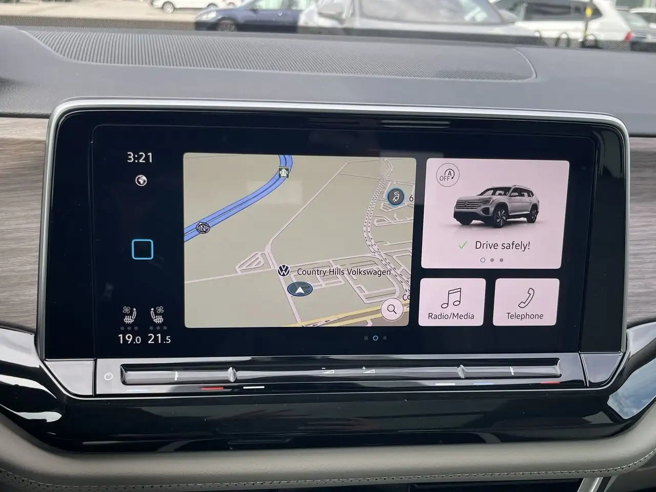 Volkswagen Atlas снимка Volkswagen Atlas