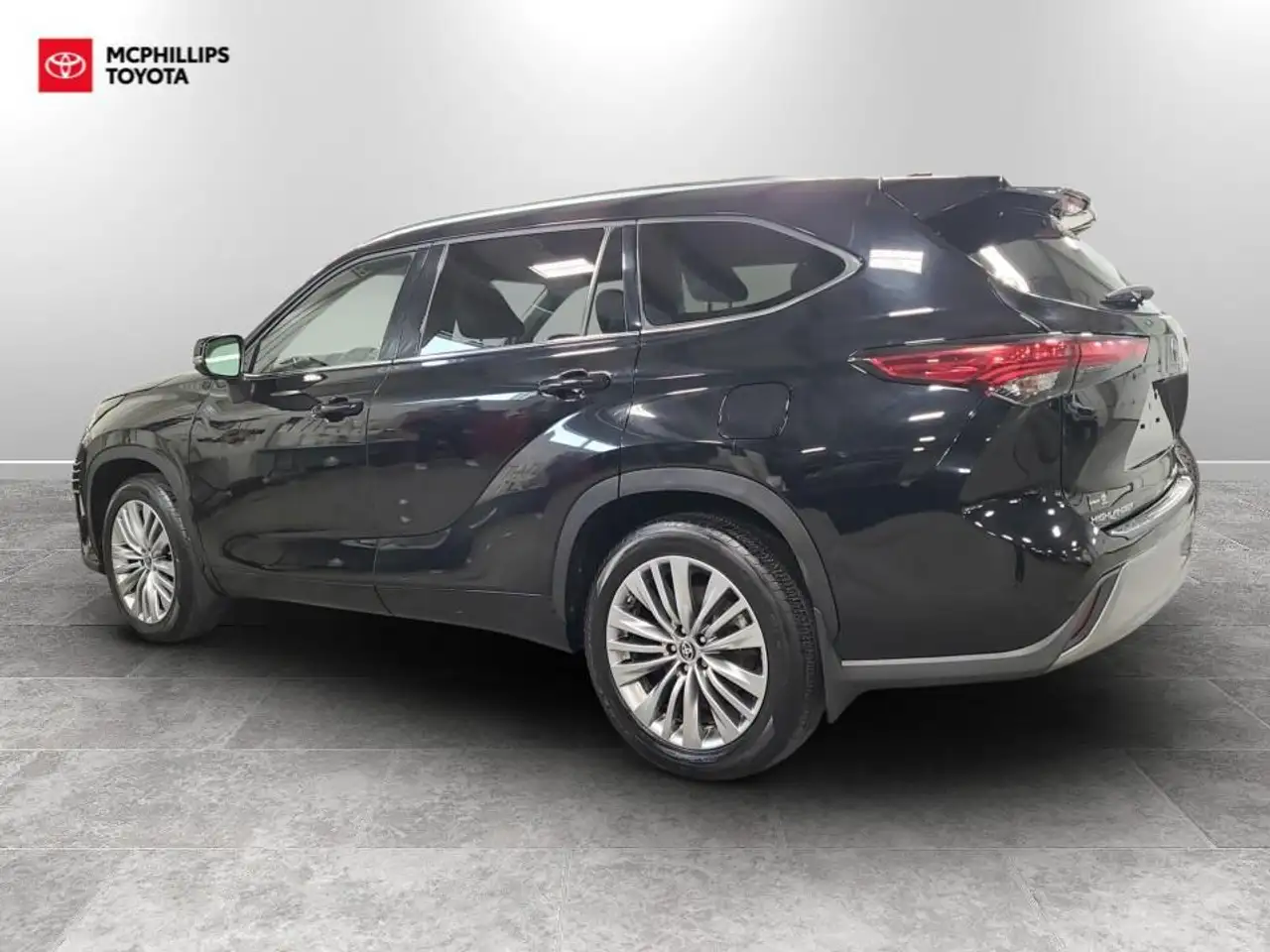 Toyota Highlander снимка Toyota Highlander