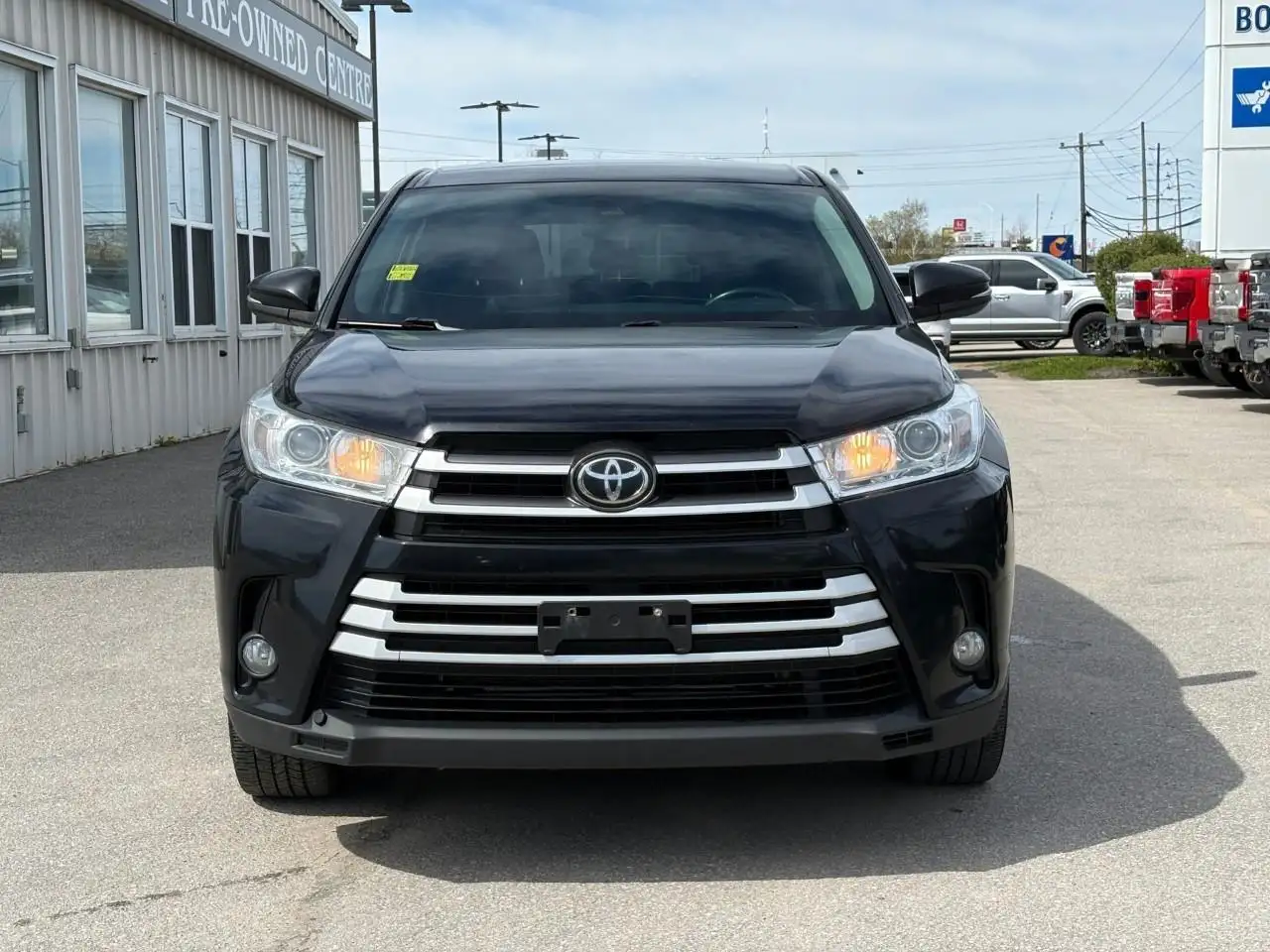 Toyota Highlander снимка Toyota Highlander