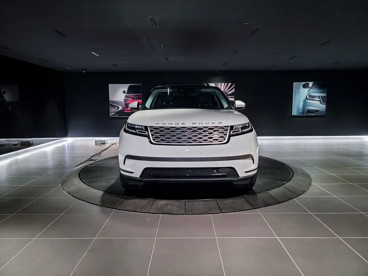 Land Rover Range Rover Velar снимка Land Rover Range Rover Velar