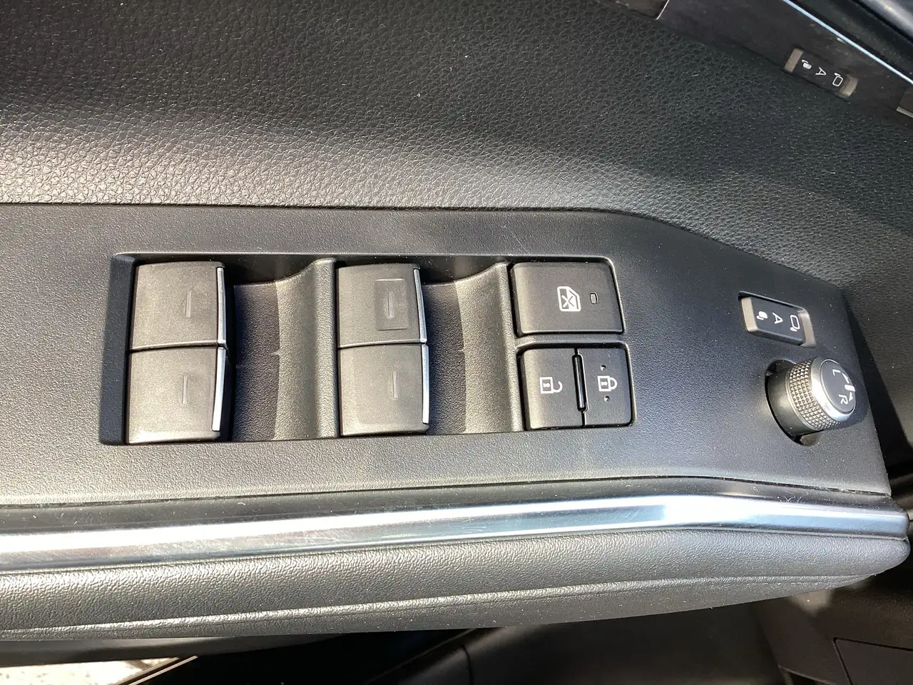 Toyota Highlander снимка Toyota Highlander