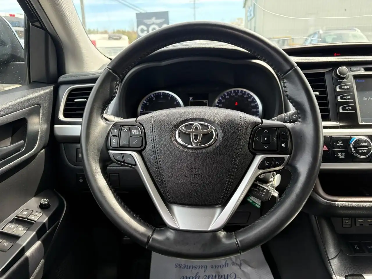 Toyota Highlander снимка Toyota Highlander
