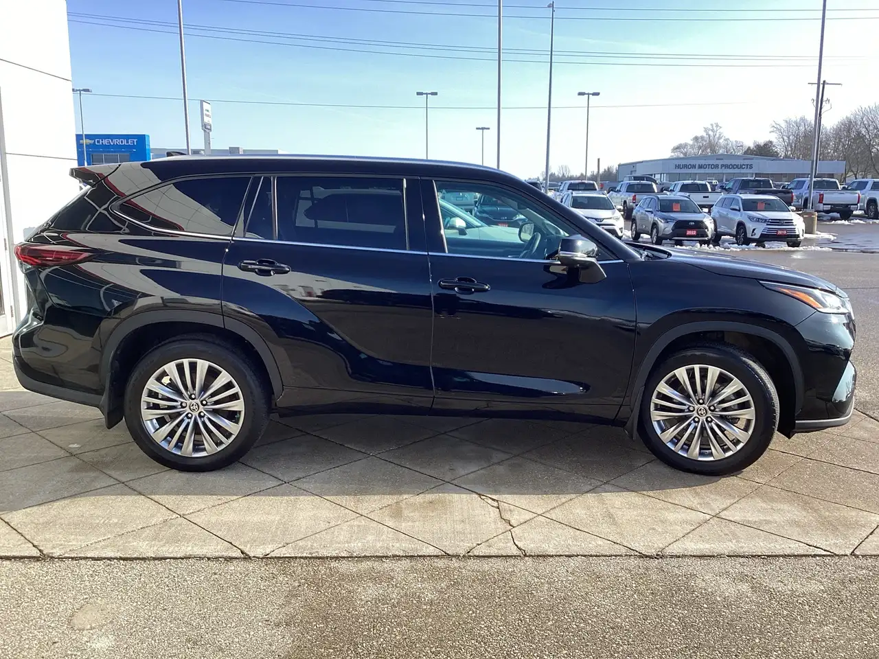 Toyota Highlander снимка Toyota Highlander