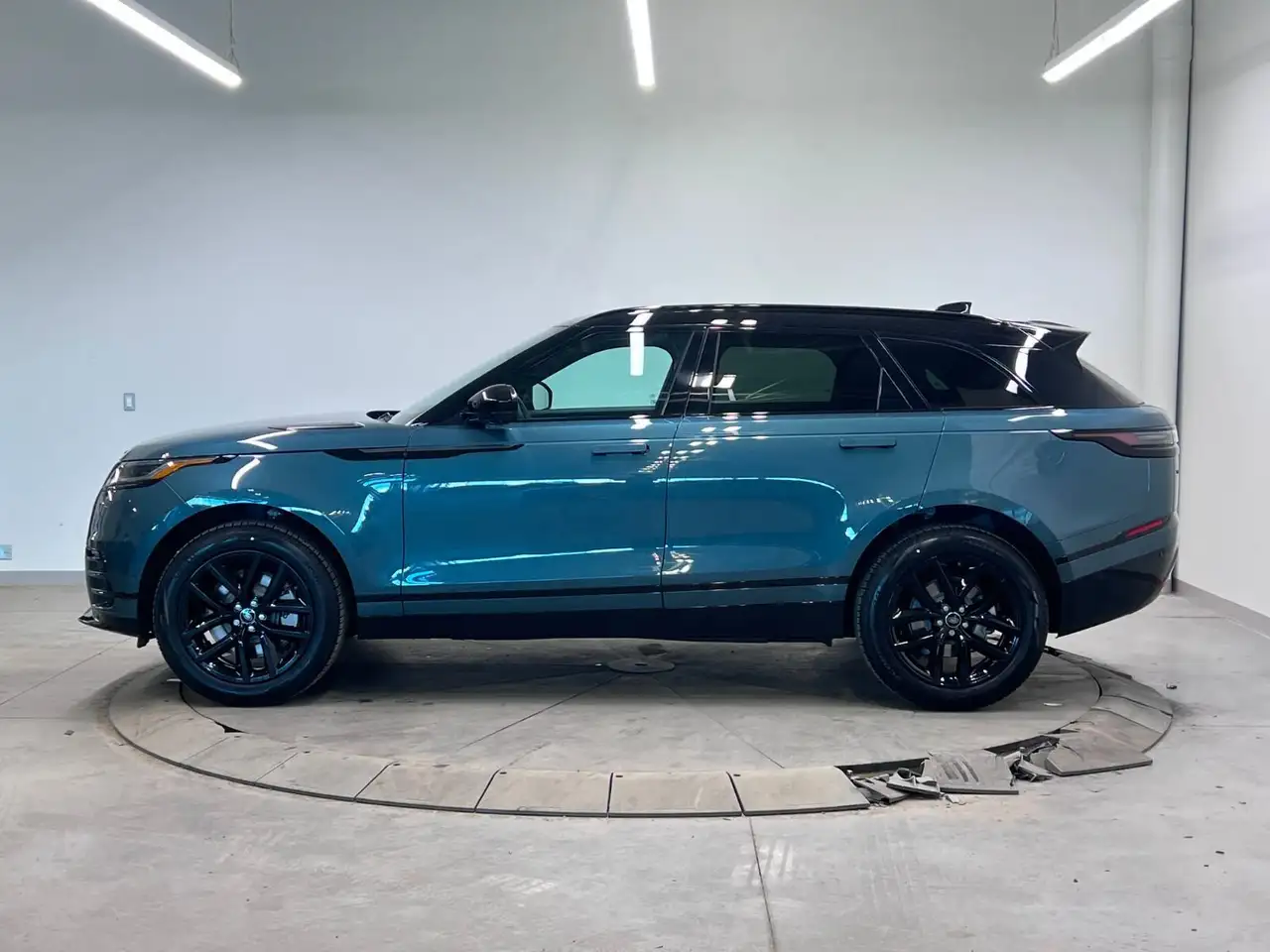 Land Rover Range Rover Velar снимка Land Rover Range Rover Velar