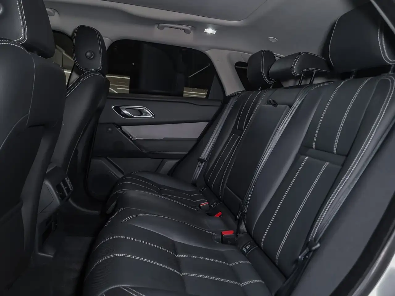 Land Rover Range Rover Velar снимка Land Rover Range Rover Velar